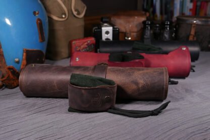 Plateau de dés Nomade en cuir pleine fleur tannage végétal, fabriqué à la main à Nantes
